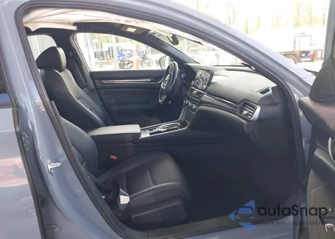 2022 Honda Accord Hybrid Sport из США, поврежденный, VIN 1HGCV3F28NA029726